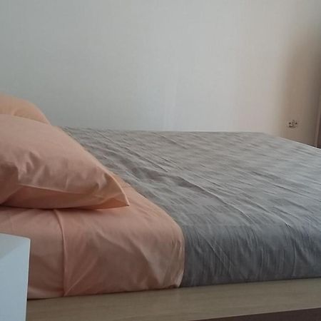 Lair By The Sea - Stoja, Pula Apartment Luaran gambar